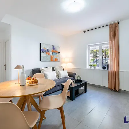 Location Rents Fast Better Bookings Apartment Marbella